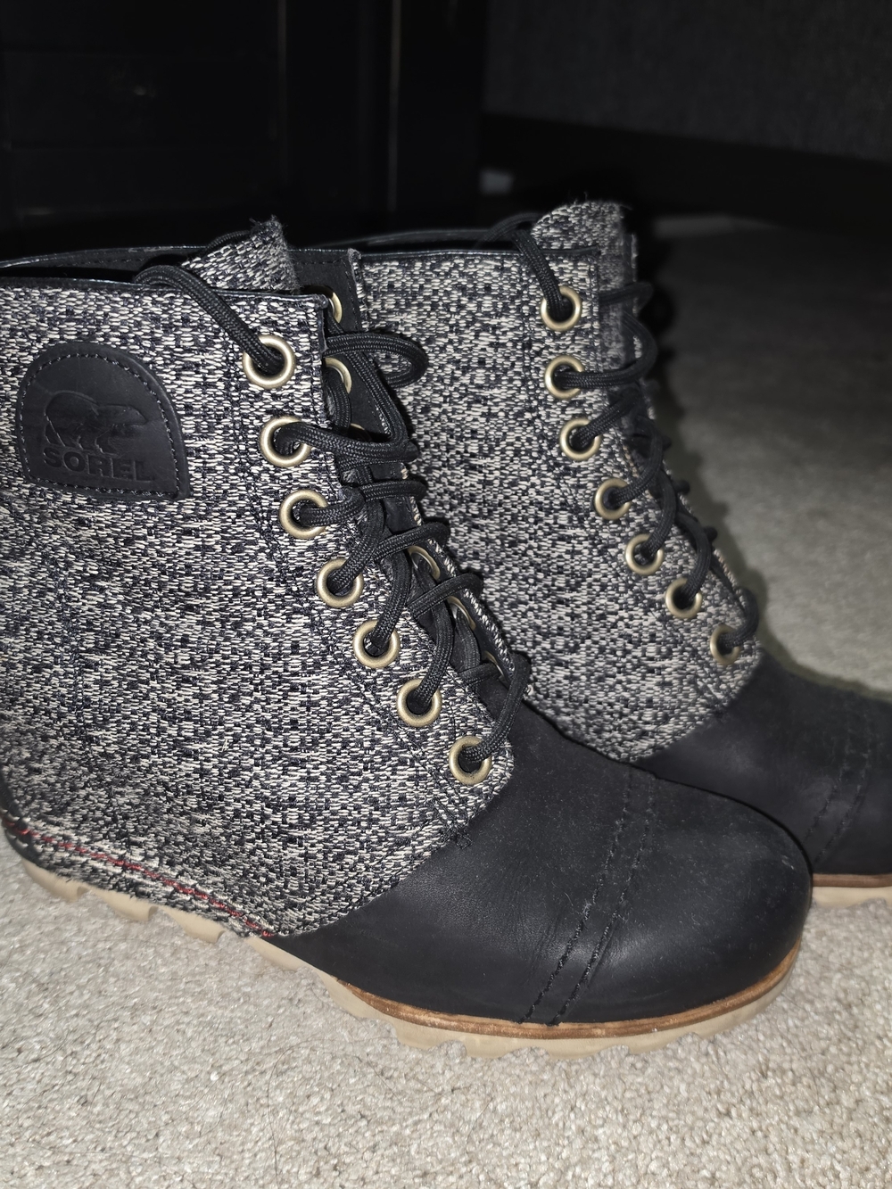 Sorel Women's Black and Gray Lace-Up Wedge Boots